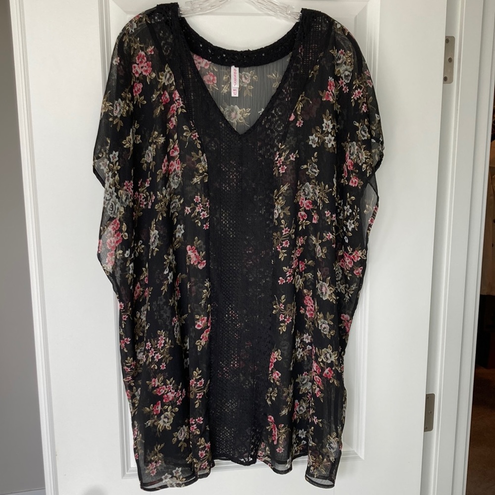Xhilaration Top Coverup M/L